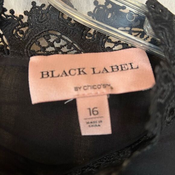 Black Label by Chico’s Black Lace Trim Cropped Blouse Long Cuffed Sleeve 16 - Picture 5 of 14